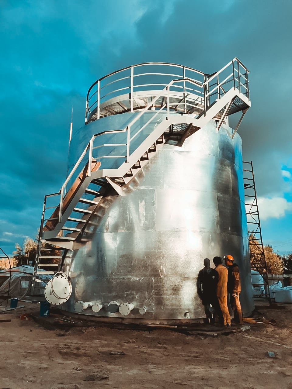 Сталь Партнёр | Проекты | Монтаж РВС-200, г. Нижневартовск (часть 3)